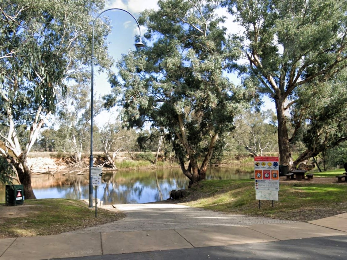 Kremur Street Boat Ramp, West Albury