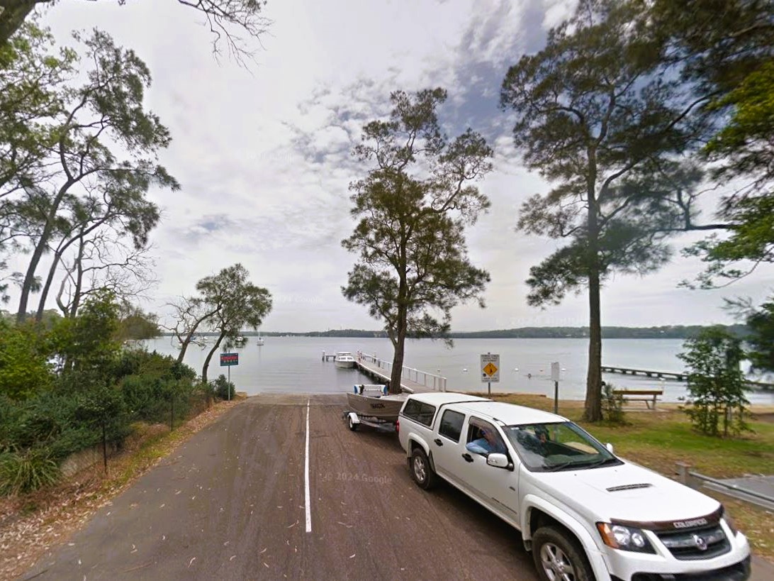 mannering park boat ramp