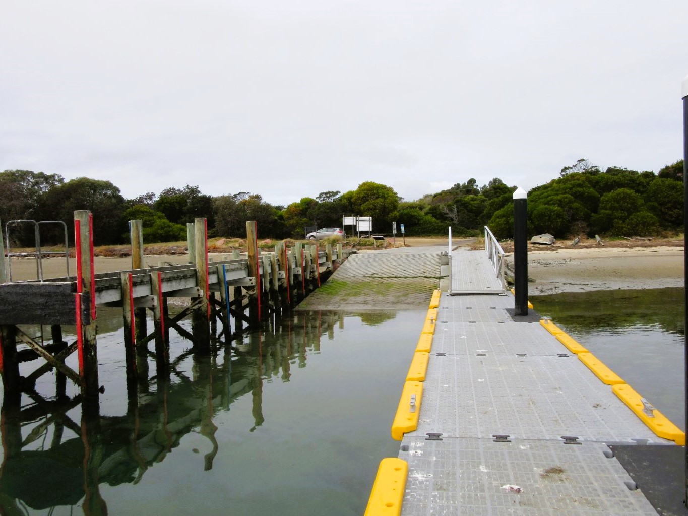 Swanwick Boat Ramp, Coles Bay