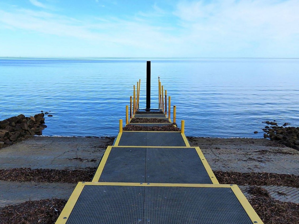 weeroona island boat ramp