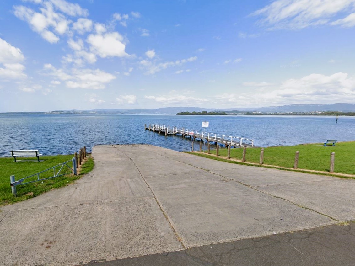 wollamai point jetty boat ramp