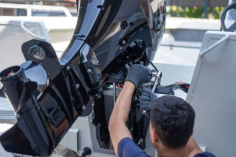 Boat engine mechanic