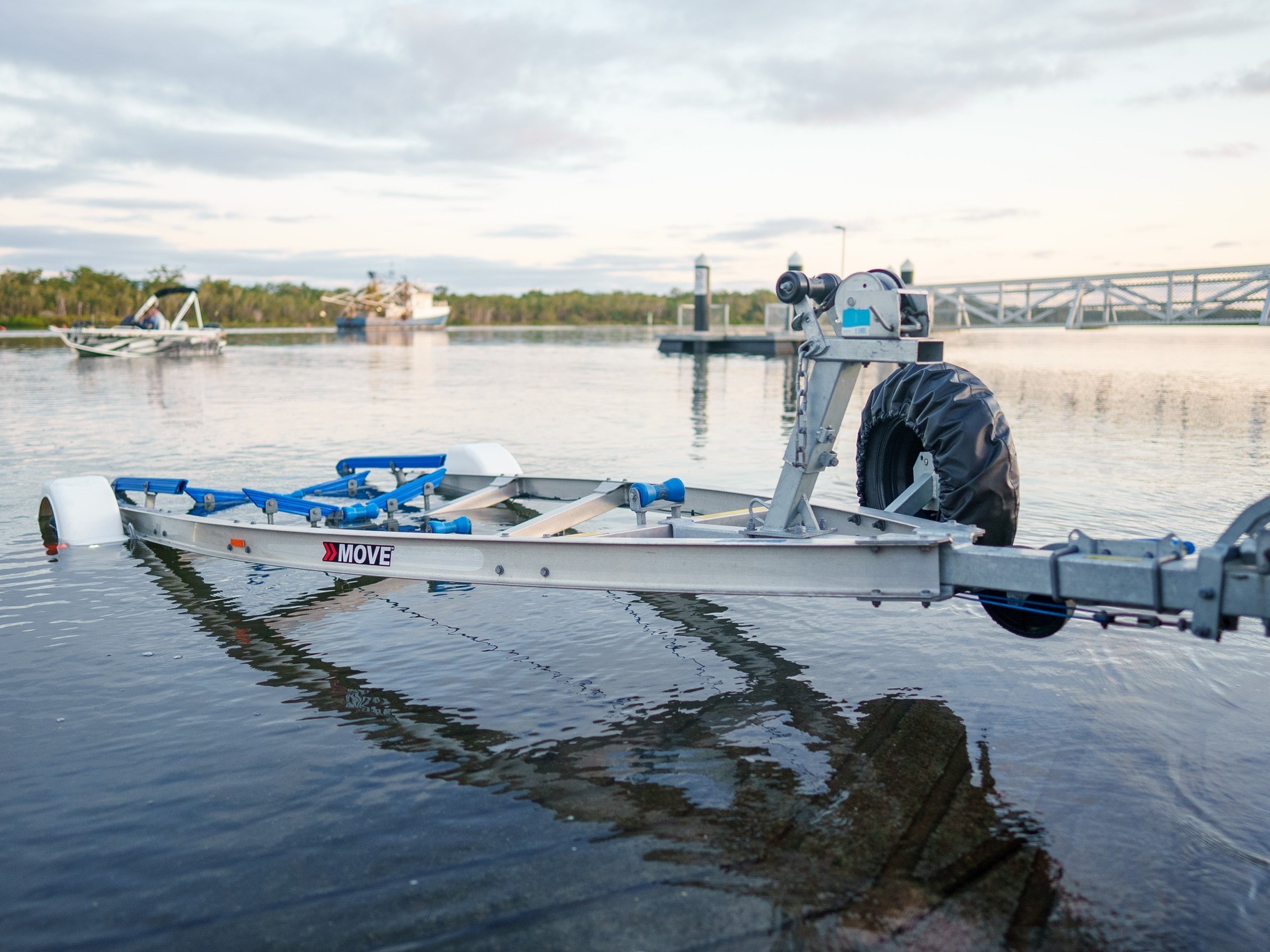 move boat trailer